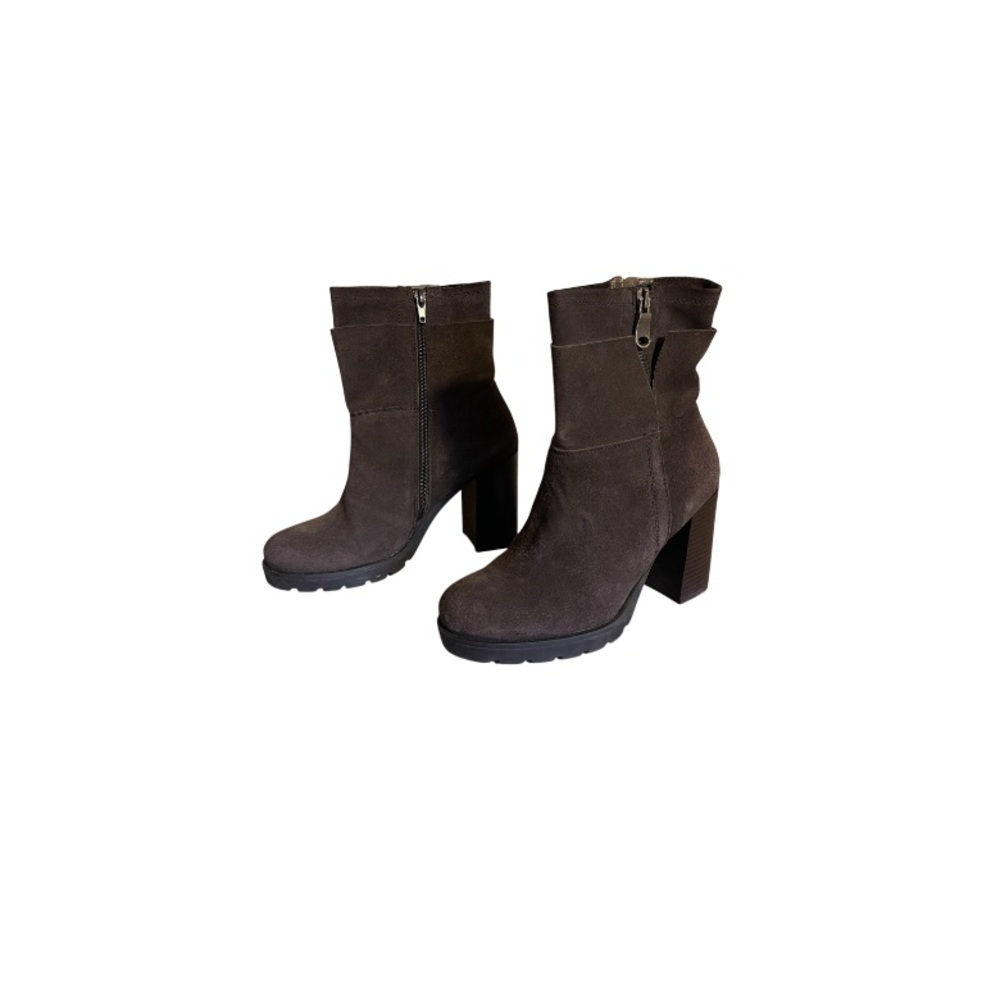 Tosca Blu Brown Suede Block Heeled Lug Sole Booties - Women’s Size 38